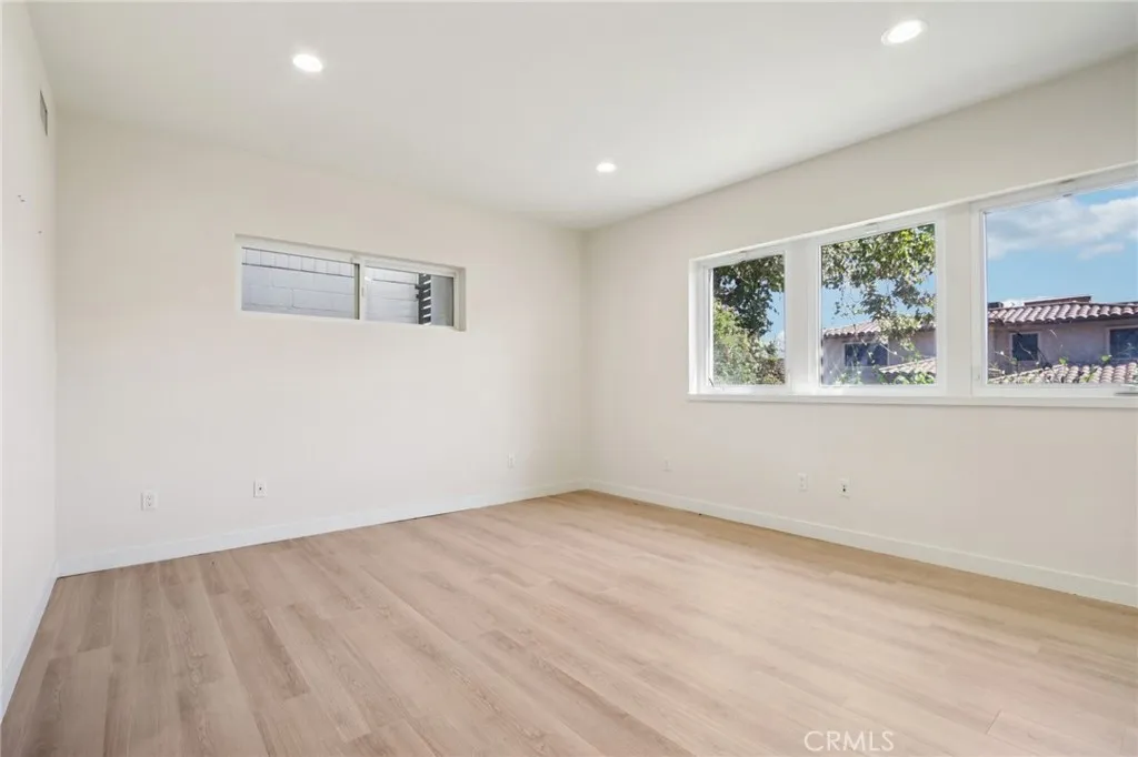 13424 Contour, Sherman Oaks, California 91423 home-pic-33