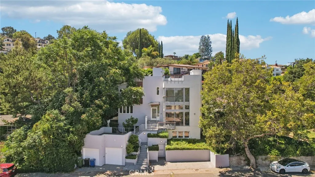 13424 Contour, Sherman Oaks, California 91423 home-pic-55