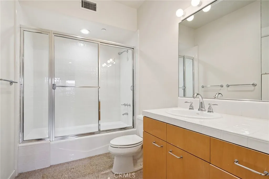 13424 Contour, Sherman Oaks, California 91423 home-pic-32