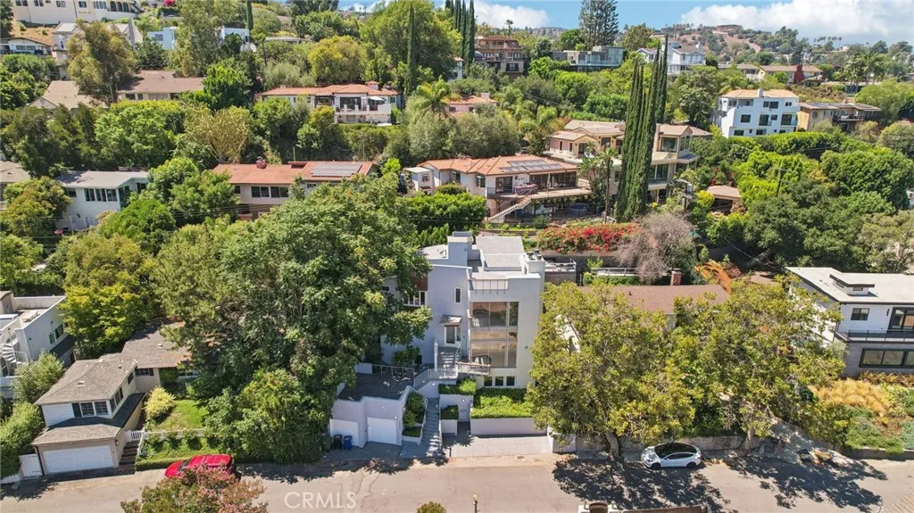 13424 Contour, Sherman Oaks, California 91423 home-pic-60