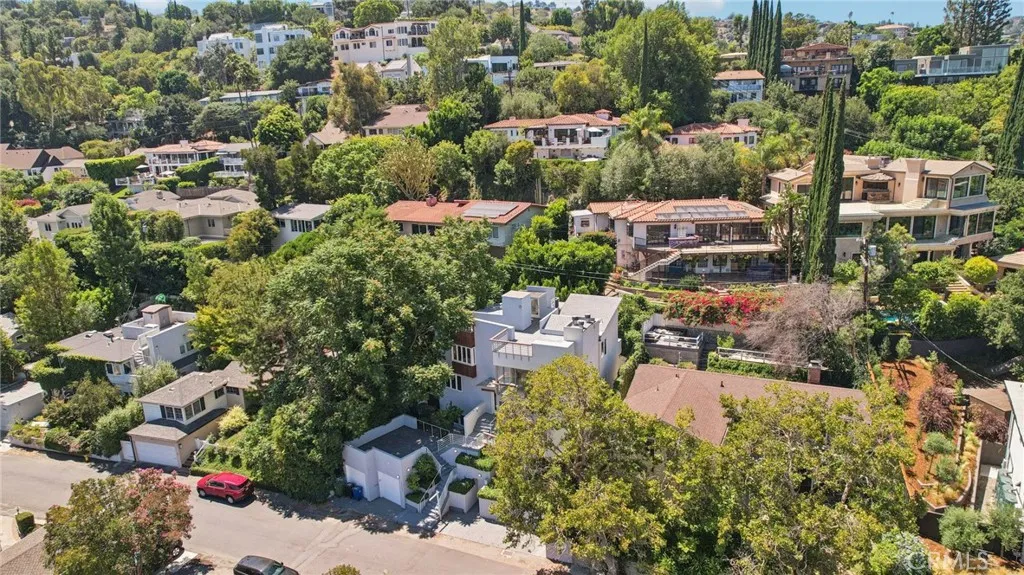 13424 Contour, Sherman Oaks, California 91423 home-pic-61