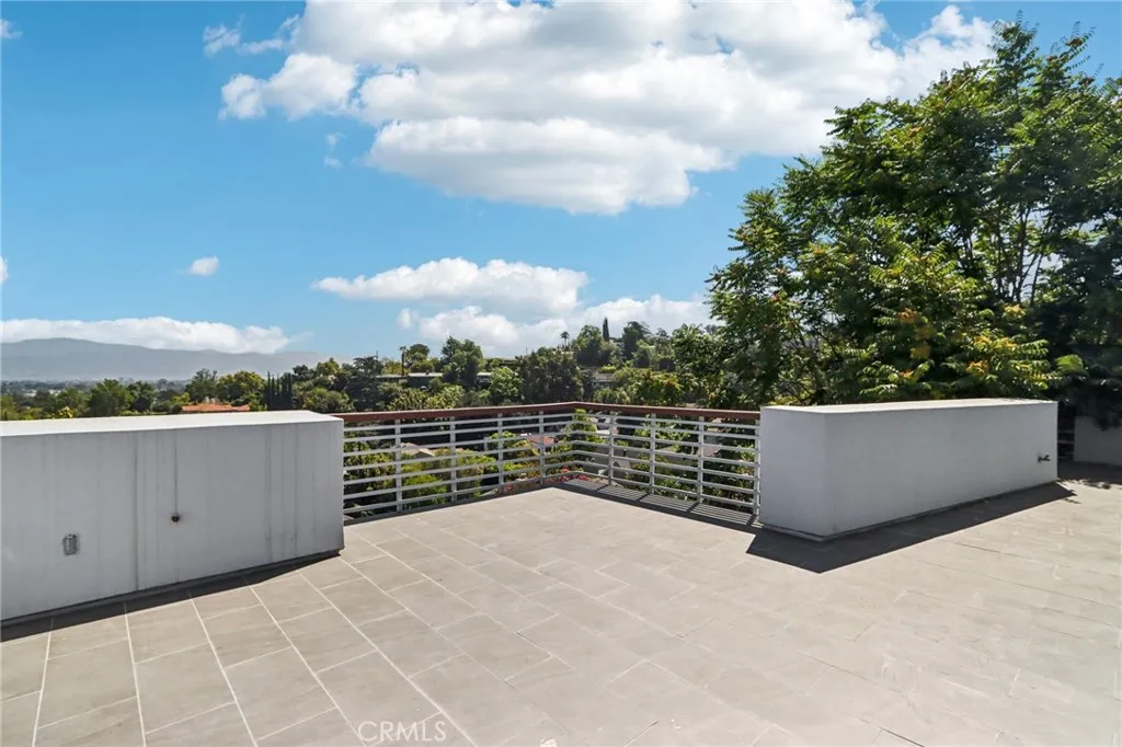 13424 Contour, Sherman Oaks, California 91423 home-pic-52