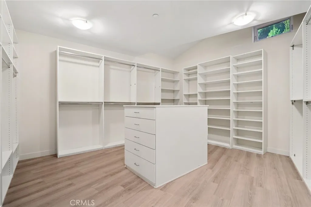 13424 Contour, Sherman Oaks, California 91423 home-pic-42