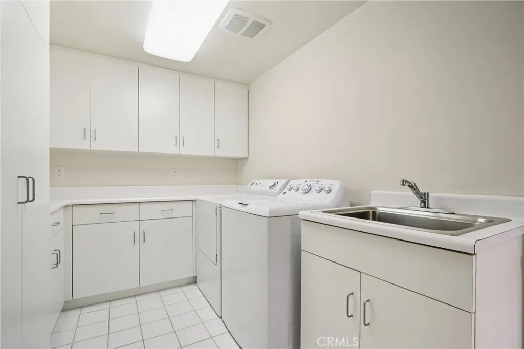 13424 Contour, Sherman Oaks, California 91423 home-pic-37