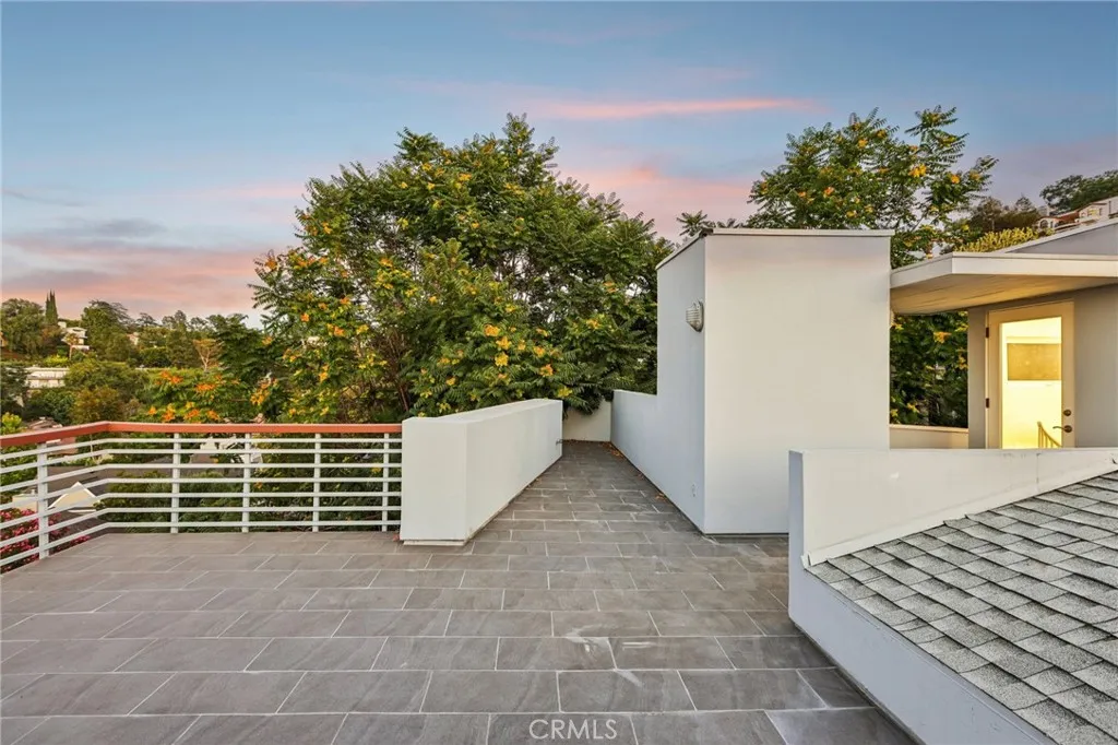 13424 Contour, Sherman Oaks, California 91423 home-pic-14