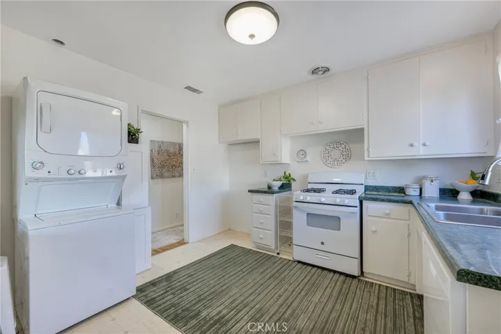 1343 W Oak, Fullerton, California 92833