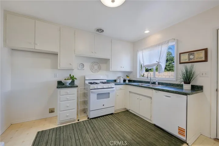 1343 W Oak, Fullerton, California 92833