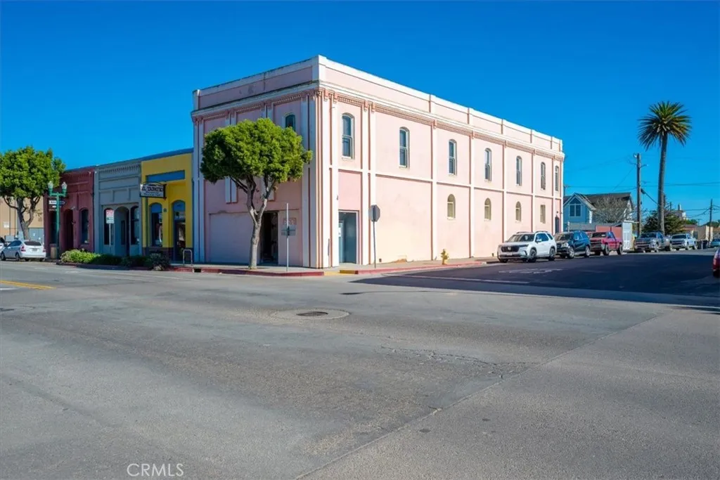 910 Guadalupe