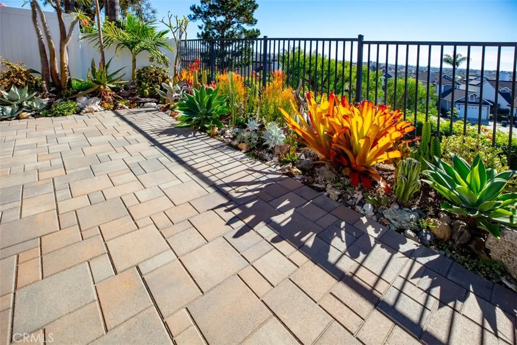 33 Windcrest, Laguna Niguel, California 92677 home-pic-45