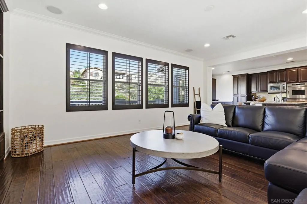 840 Genoa Way, San Marcos, California 92078 home-pic-10