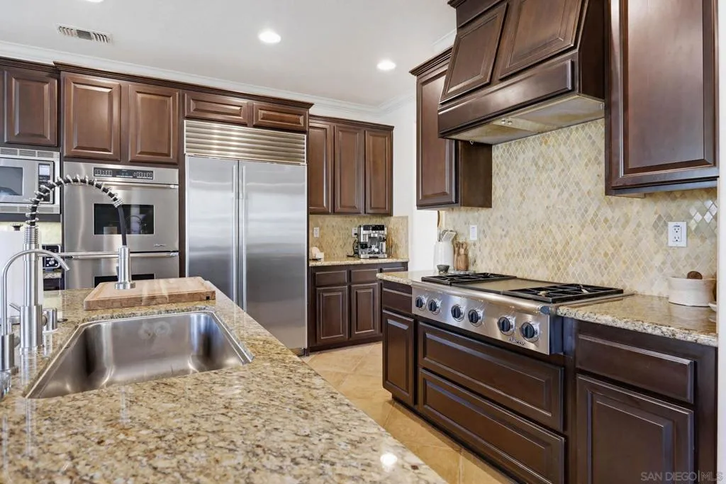 840 Genoa Way, San Marcos, California 92078 home-pic-7