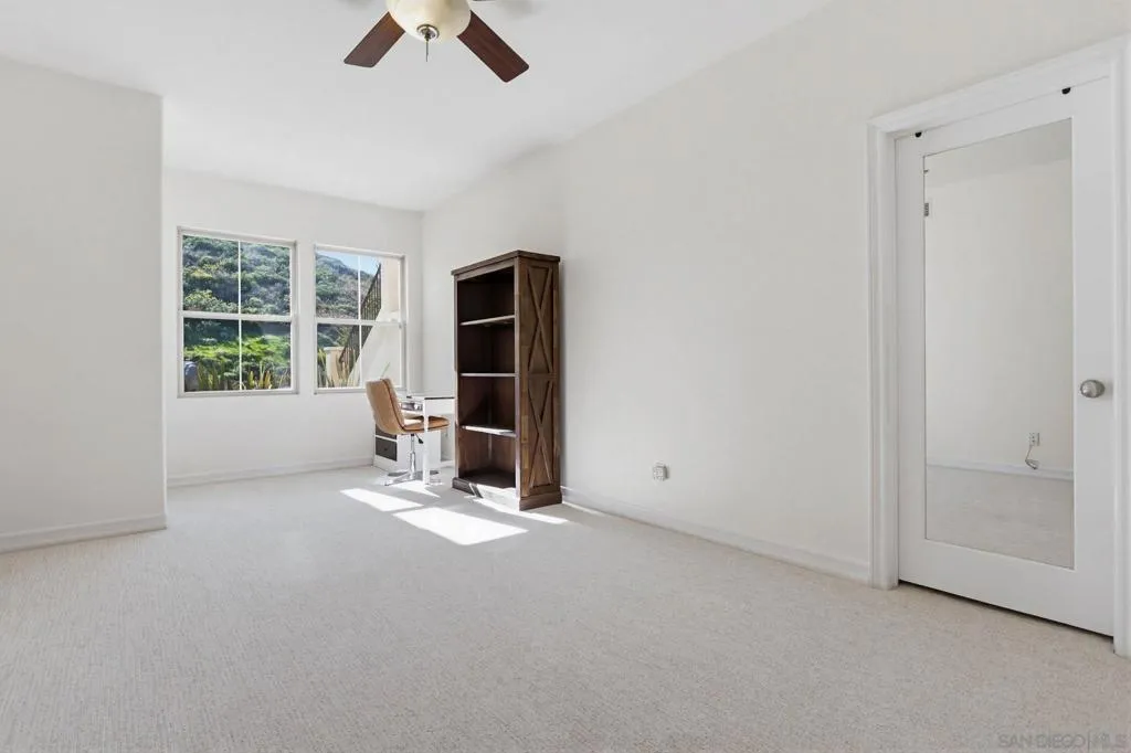 840 Genoa Way, San Marcos, California 92078 home-pic-22