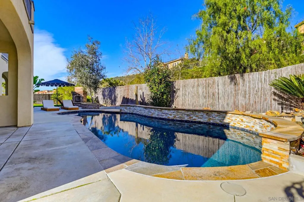 840 Genoa Way, San Marcos, California 92078 home-pic-30
