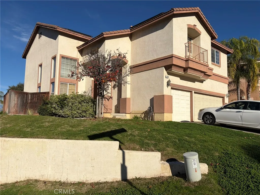 27610 Corte Del Sol, Moreno Valley, California 92555 home-pic-2