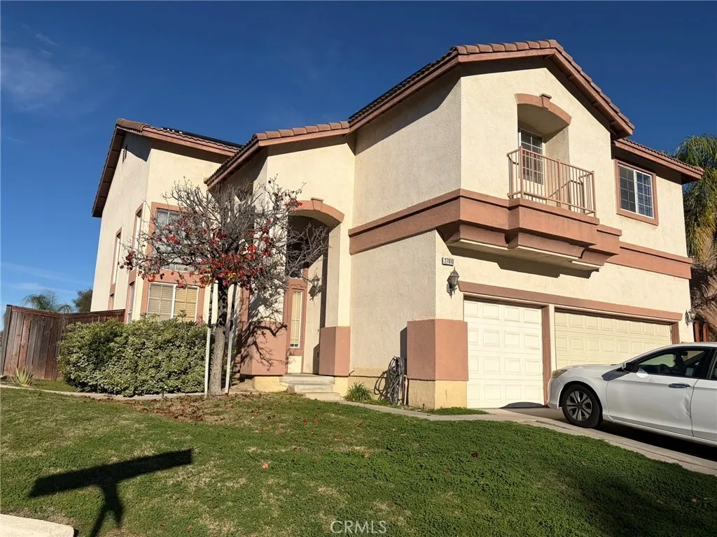 27610 Corte Del Sol, Moreno Valley, California 92555 home-pic-4