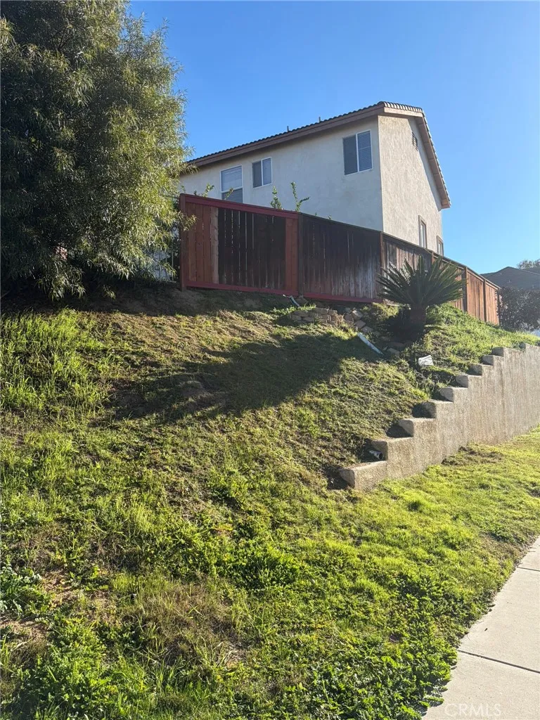 27610 Corte Del Sol, Moreno Valley, California 92555 home-pic-13