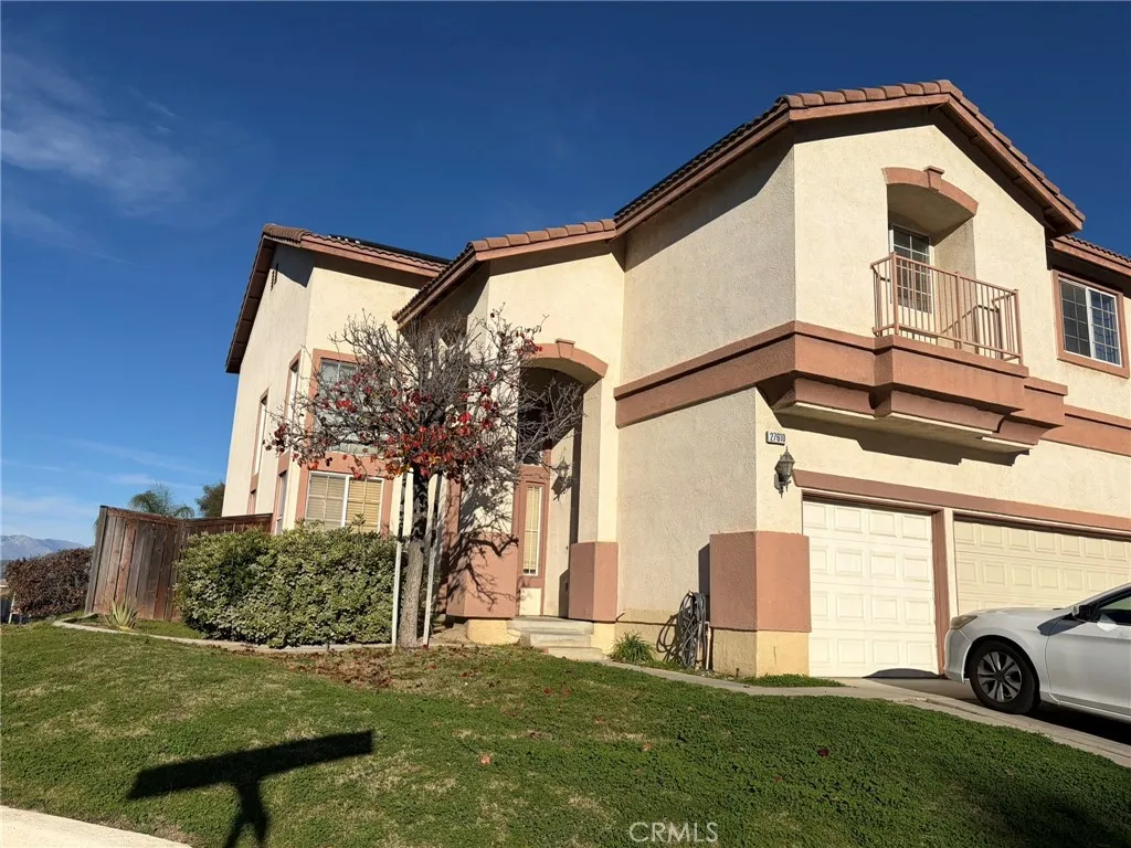 27610 Corte Del Sol, Moreno Valley, California 92555 home-pic-3