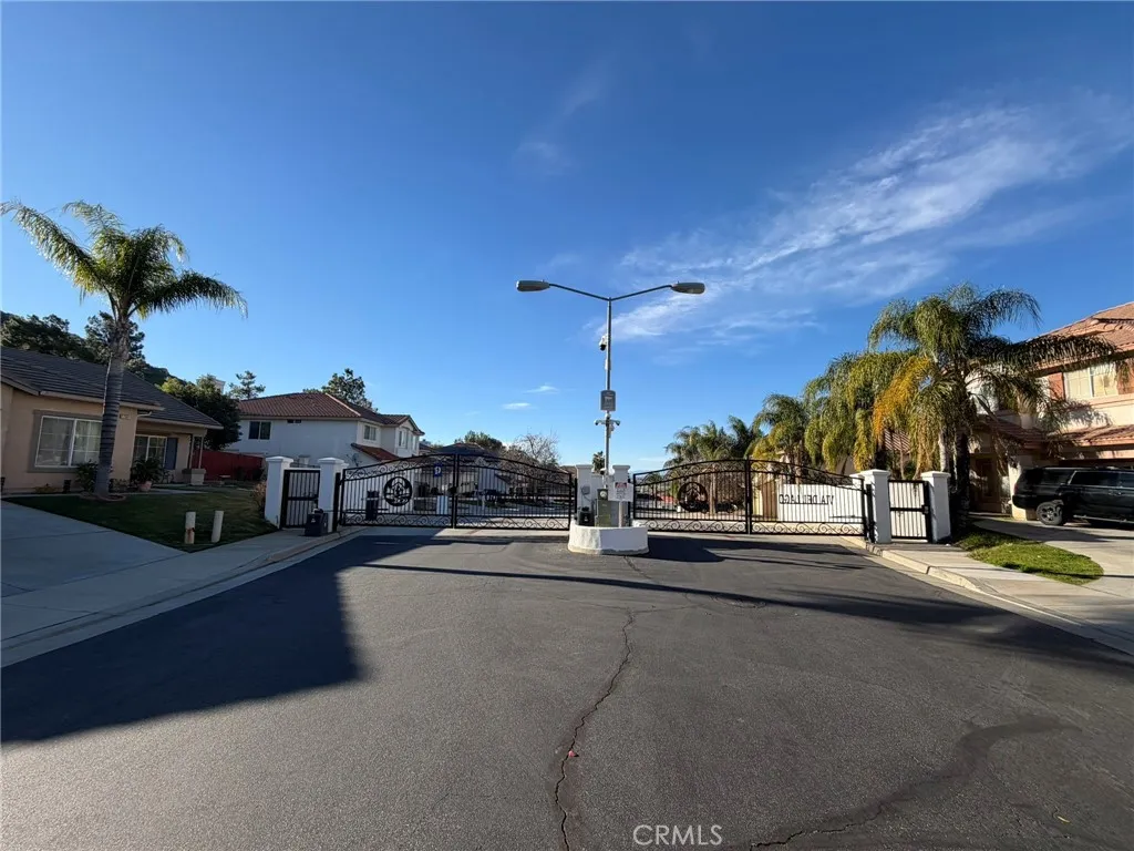 27610 Corte Del Sol, Moreno Valley, California 92555 home-pic-19