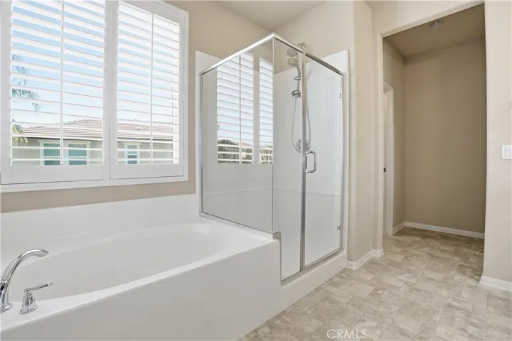 Master Bedroom's Walk in closet