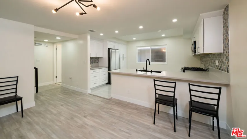 Kitchen | Dining Area