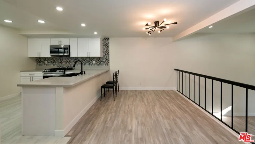 Kitchen | Dining Area