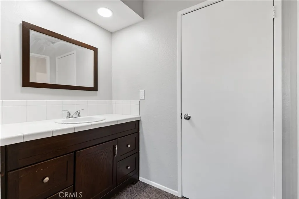 941 Elm 16, Long Beach, California 90813 home-pic-30