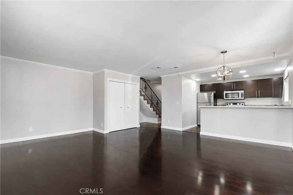 941 Elm 16, Long Beach, California 90813 home-pic-8