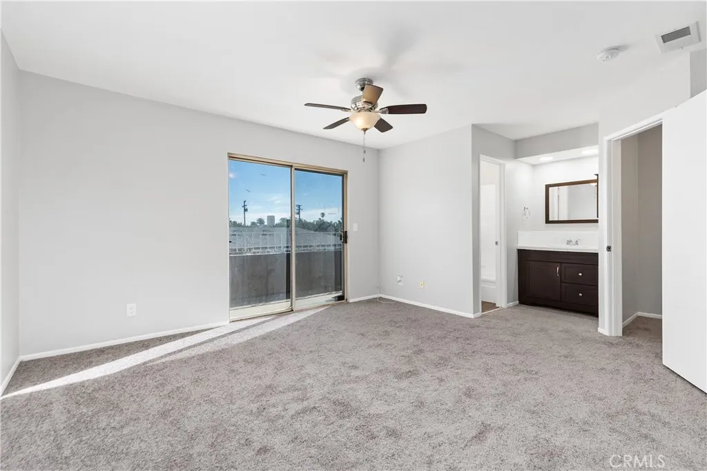 941 Elm 16, Long Beach, California 90813 home-pic-19