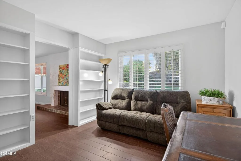 665 Trueno Avenue, Camarillo, California 93010 home-pic-32