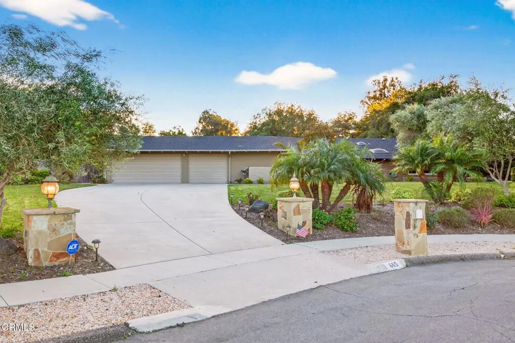 665 Trueno Avenue, Camarillo, California 93010 home-pic-1