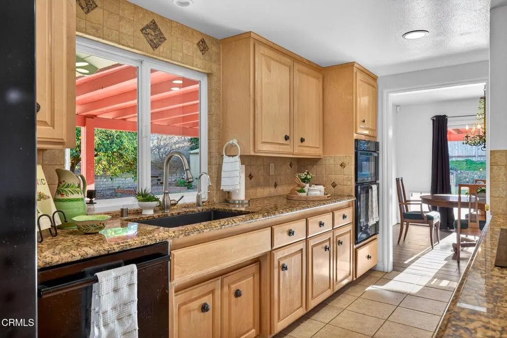 665 Trueno Avenue, Camarillo, California 93010 home-pic-22