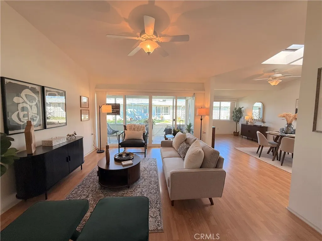 13500 Wentworth Lane 121j, Seal Beach, California 90740 home-pic-9
