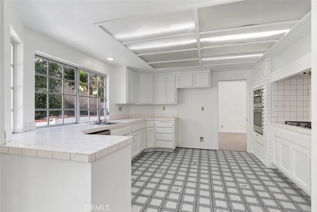 28092 Edelweiss Court, Laguna Niguel, California 92677 home-pic-9