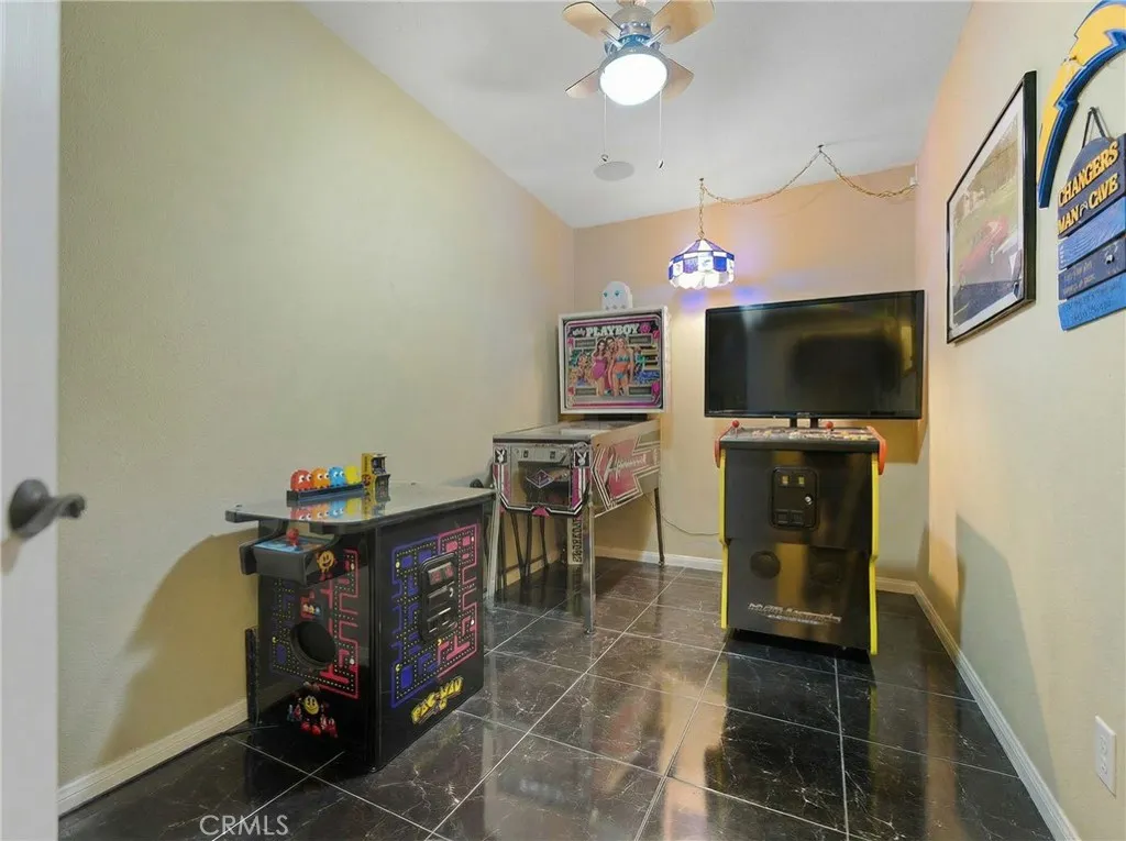 400 S Flower 99, Orange, California 92868 home-pic-13