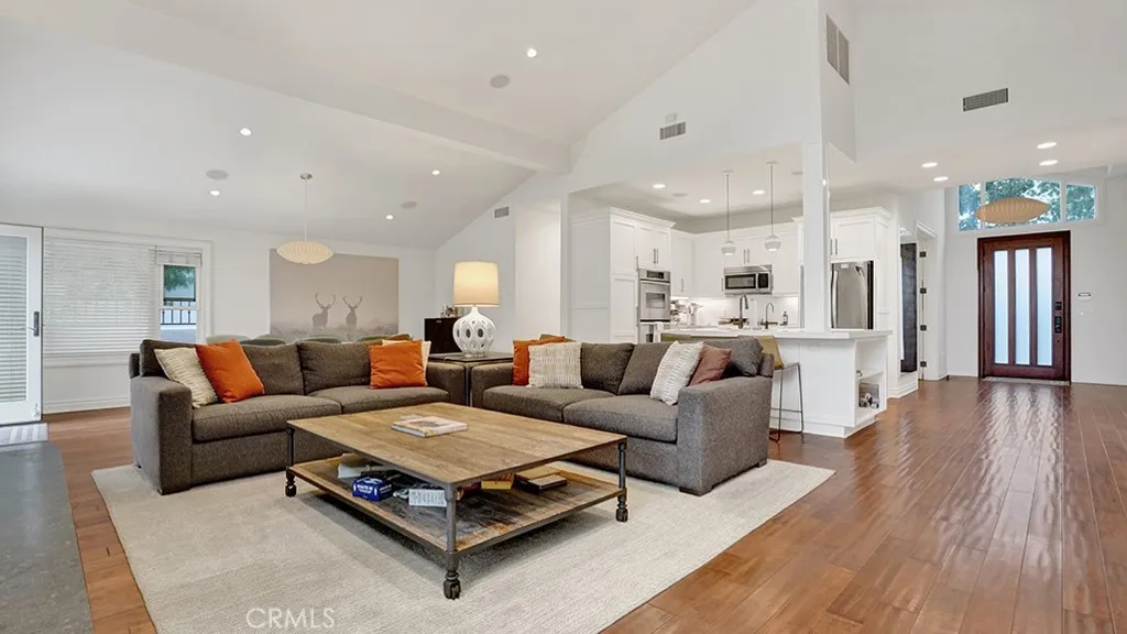 2208 Fortuna, Newport Beach, California 92660 home-pic-4