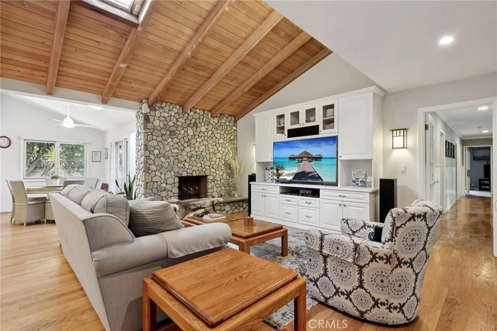 18301 Churchill Lane, Villa Park, California 92861 home-pic-9