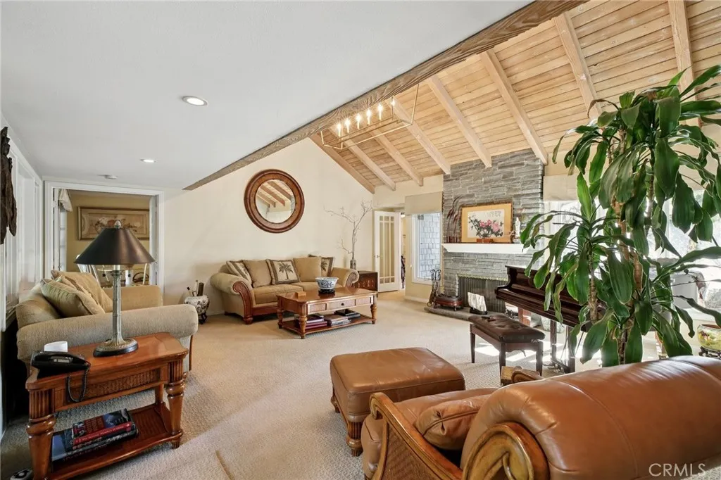 18301 Churchill Lane, Villa Park, California 92861 home-pic-7