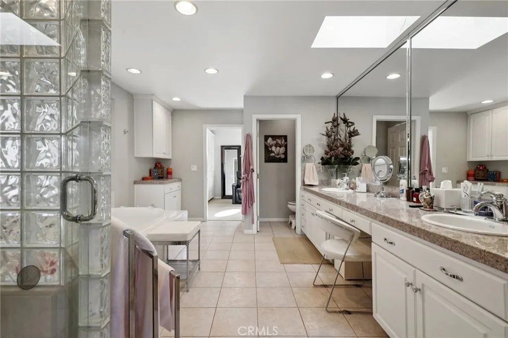 18301 Churchill Lane, Villa Park, California 92861 home-pic-33