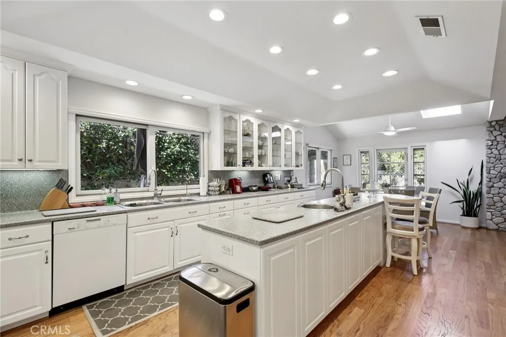 18301 Churchill Lane, Villa Park, California 92861 home-pic-19