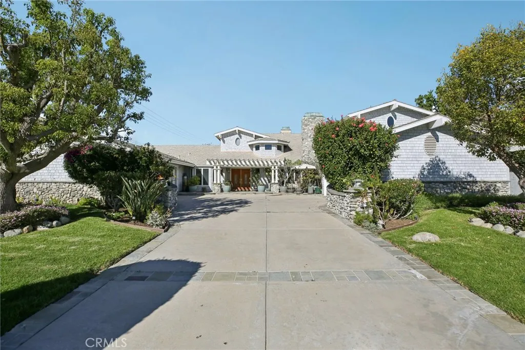 18301 Churchill Lane, Villa Park, California 92861 home-pic-2