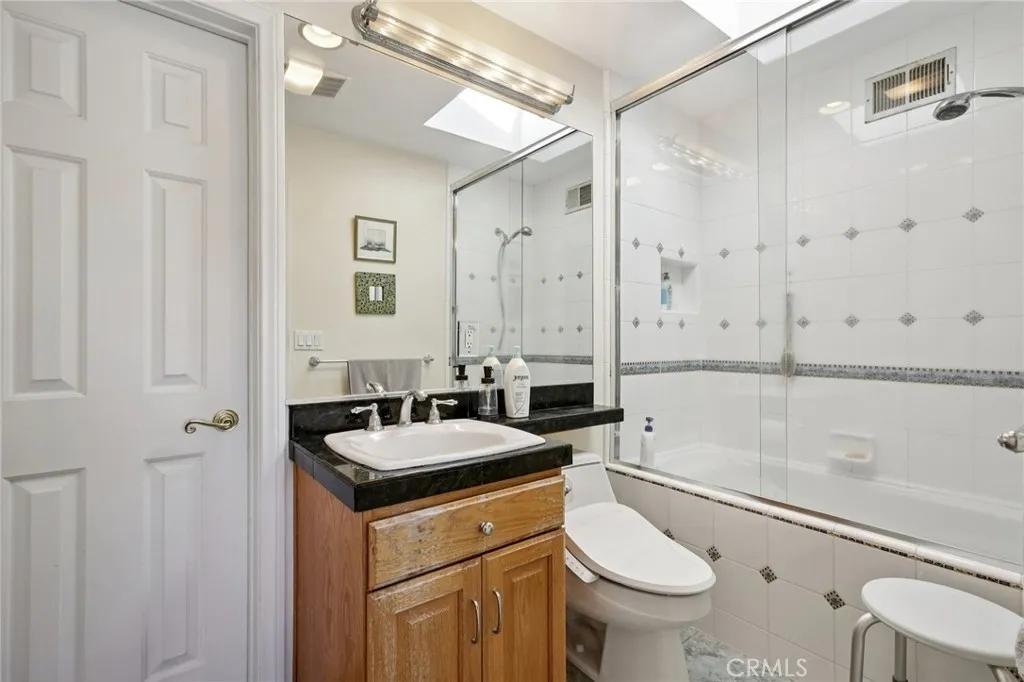 18301 Churchill Lane, Villa Park, California 92861 home-pic-27