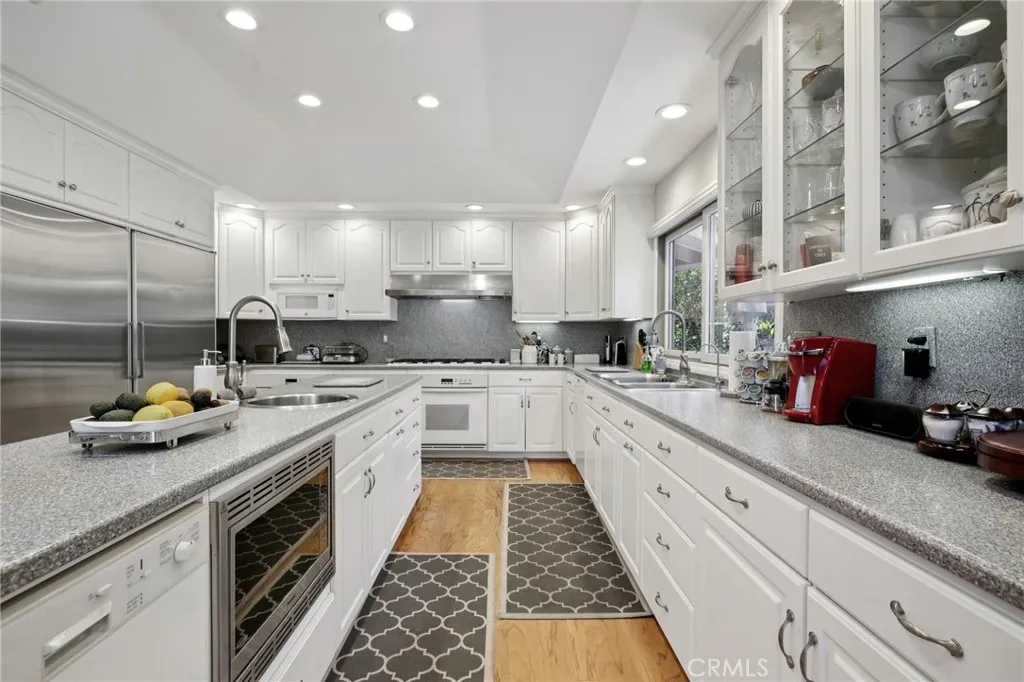18301 Churchill Lane, Villa Park, California 92861 home-pic-20