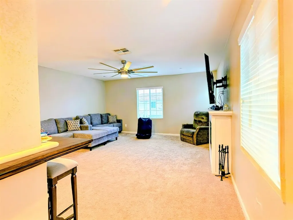 24440 Periwinkle Way, Lake Elsinore, California 92532 home-pic-22