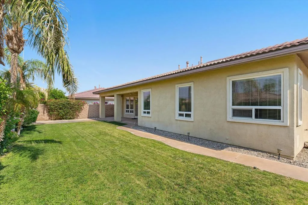 27 Via Del Maricale, Rancho Mirage, California 92270 home-pic-32