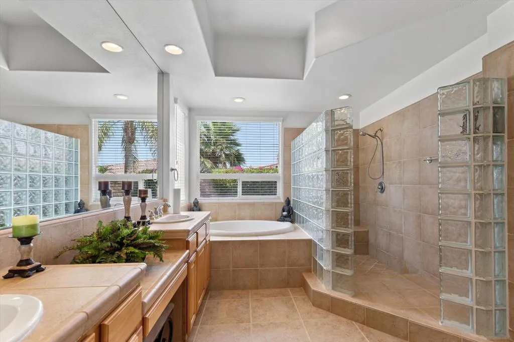 27 Via Del Maricale, Rancho Mirage, California 92270 home-pic-25