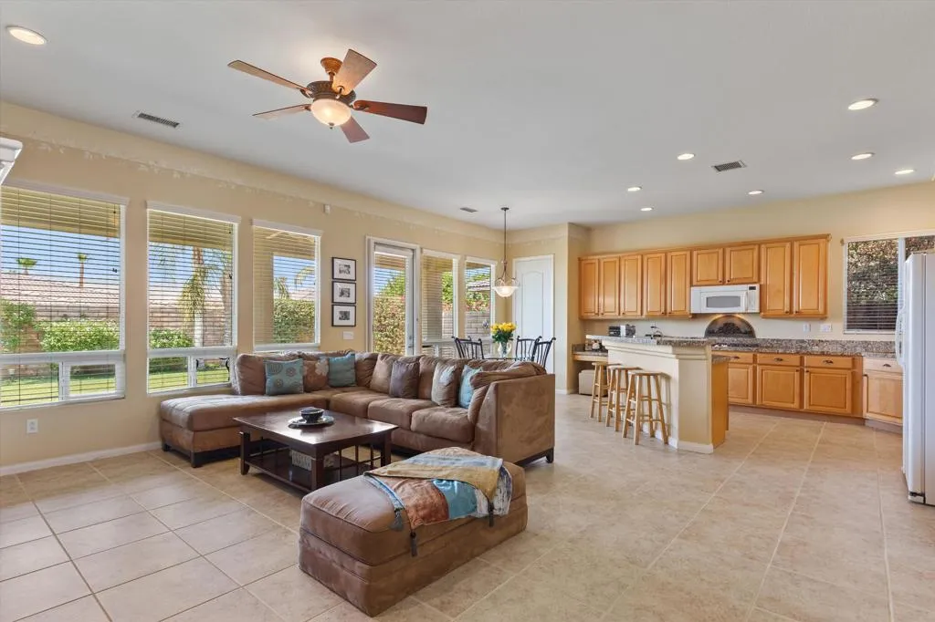 27 Via Del Maricale, Rancho Mirage, California 92270 home-pic-9