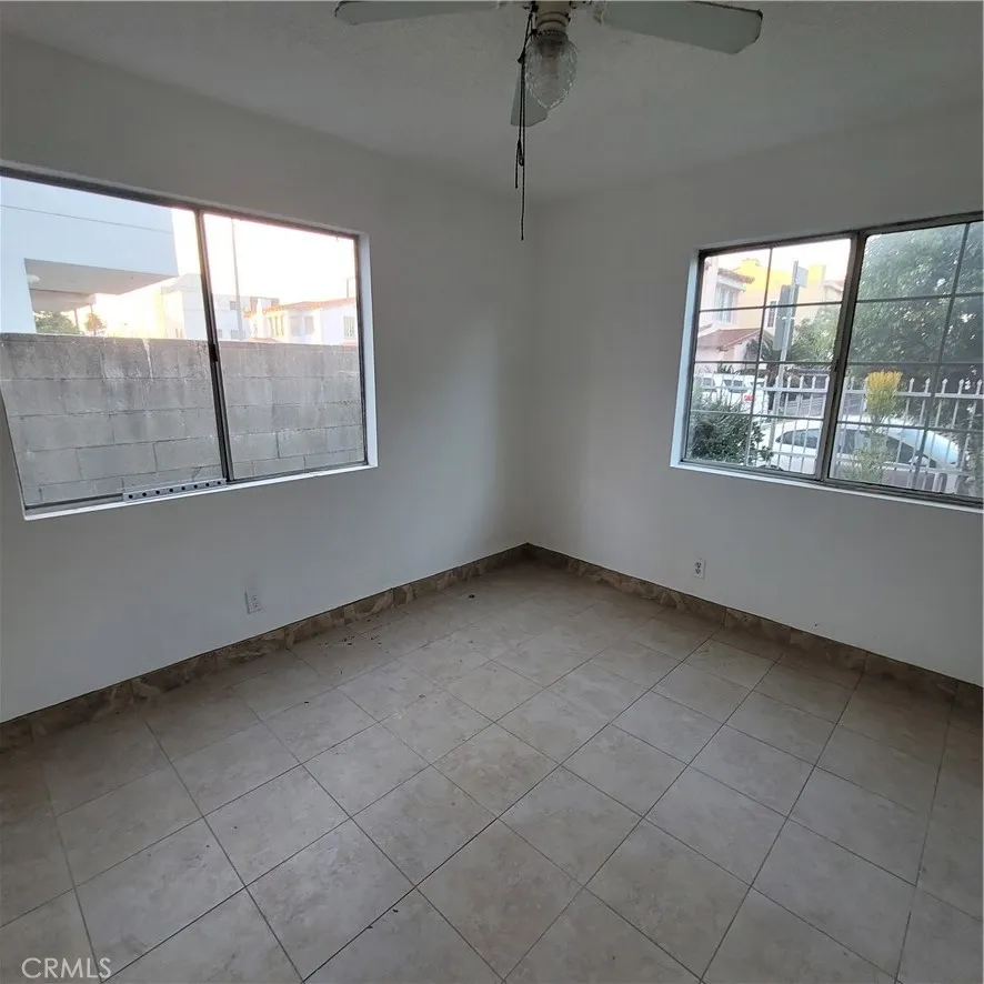 2632 W 16th, Los Angeles, California 90019 home-pic-10