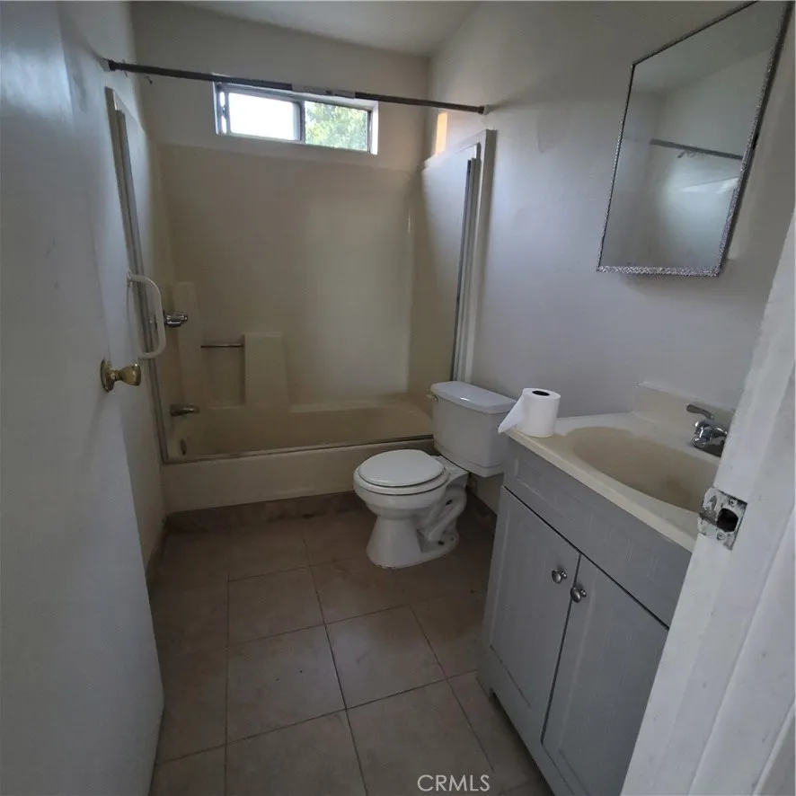 2632 W 16th, Los Angeles, California 90019 home-pic-14