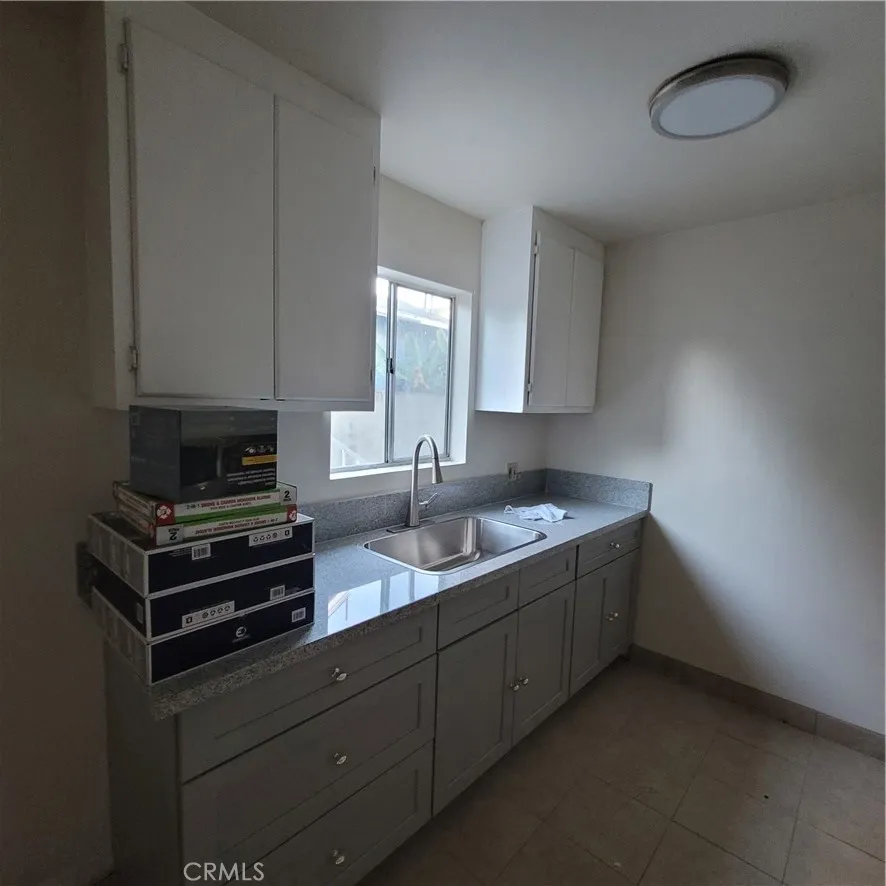 2632 W 16th, Los Angeles, California 90019 home-pic-15