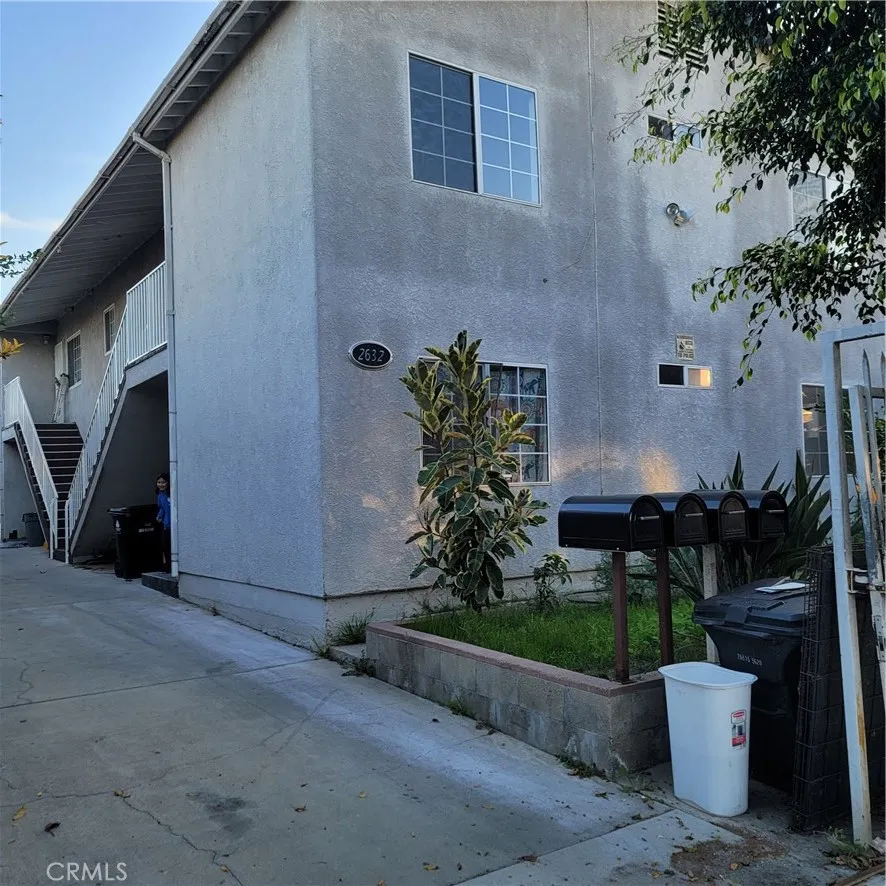 2632 W 16th, Los Angeles, California 90019 home-pic-3